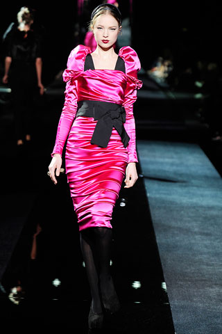 Vestido Pink Dolce Gabbana Cartela de Cores e Pantone para o Inverno 2010