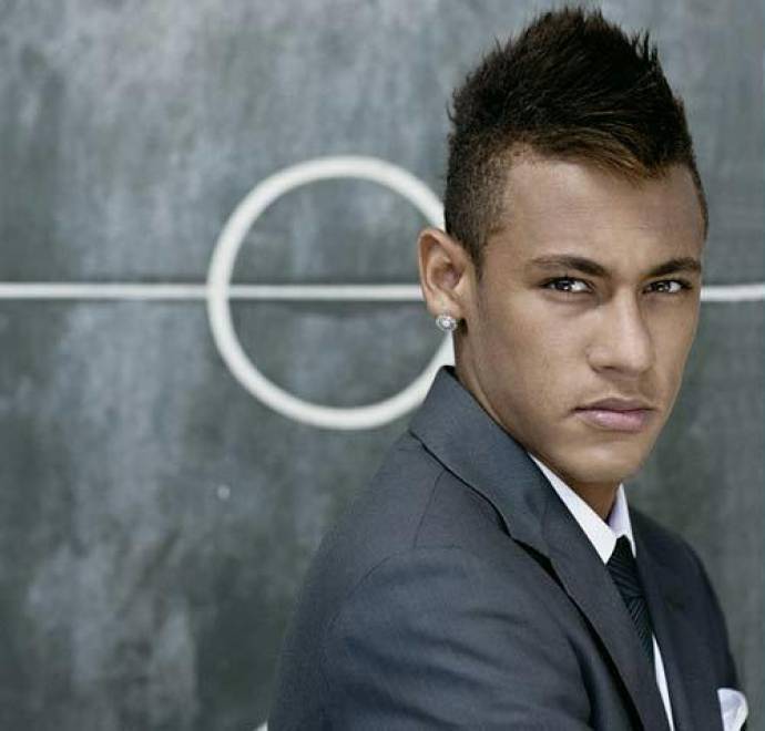 Aprenda a fazer o moicano de Neymar, o dono do gol mais bonito do ano