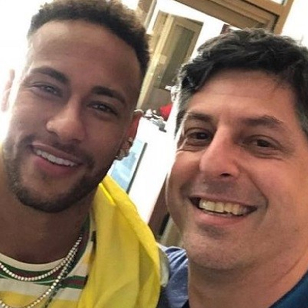Neymar e Leonardo Baran.