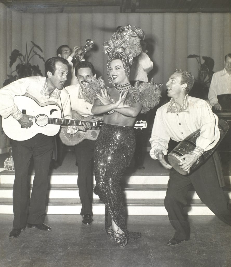 Carmen Miranda em "Morrendo de Medo", em 1953. 
