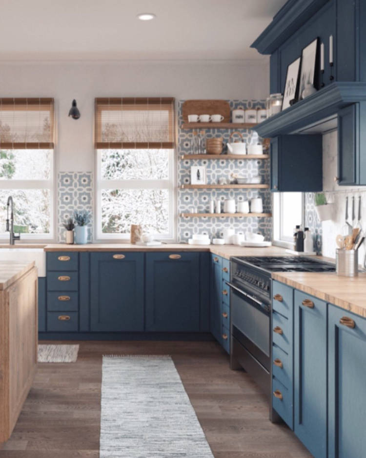 Cozinha com armário azul. 