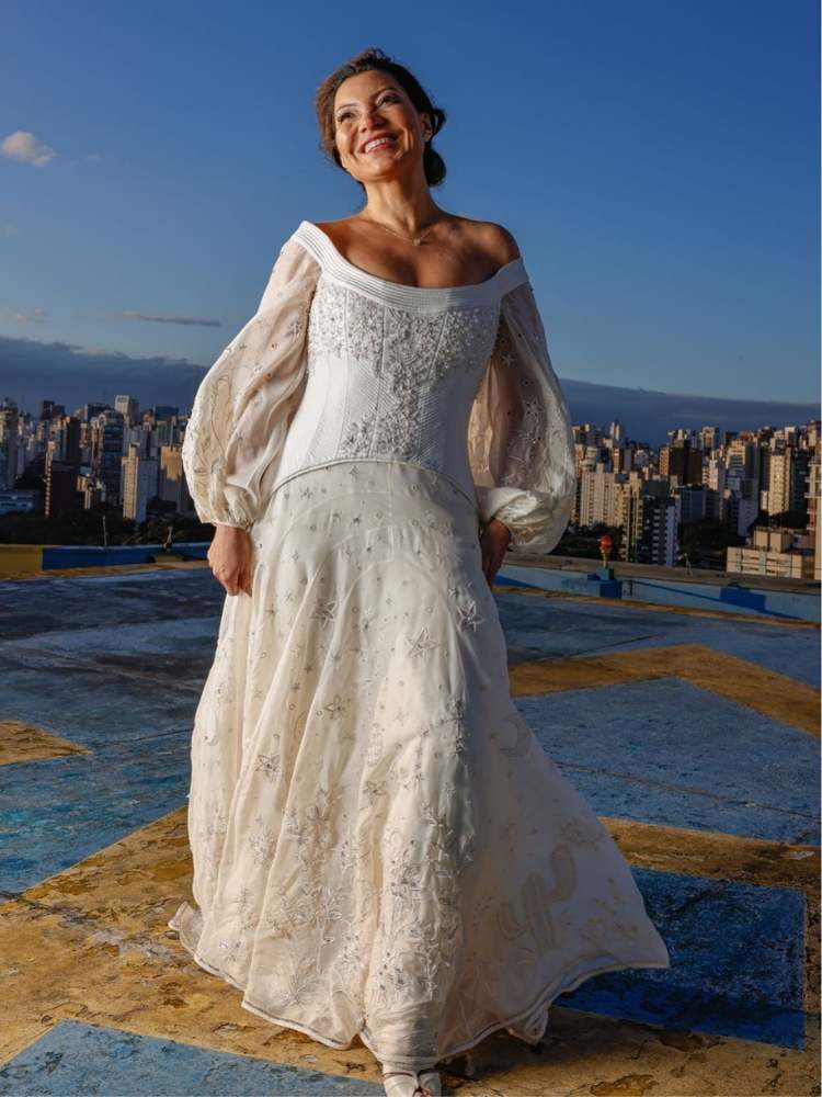 Foto do vestido da noiva Janja, casamento com Lula.