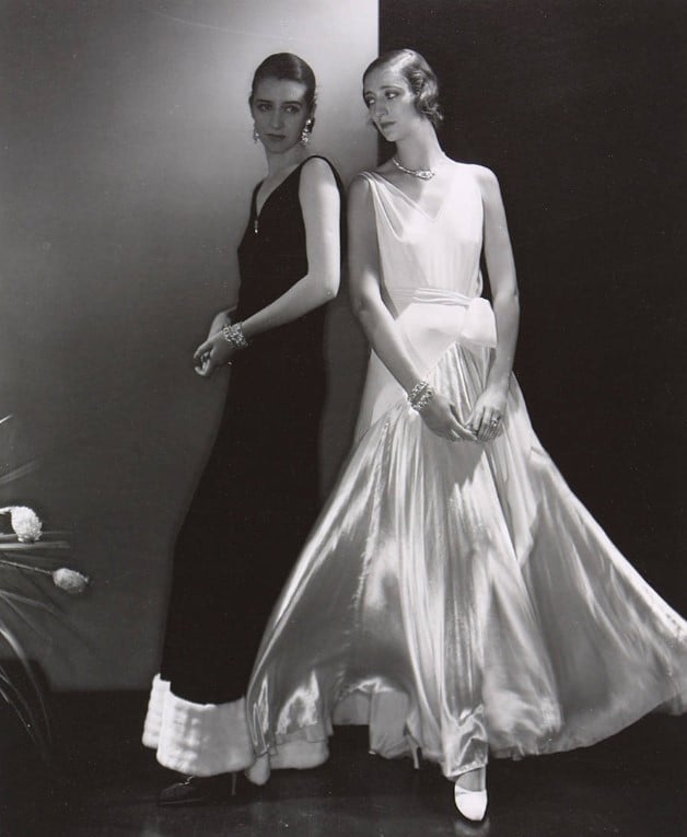Modelos posando com vestidos de Madeleine Vionnet