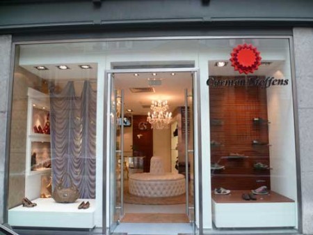 Em plena expansão, Carmen Steffens inaugura loja em Paris