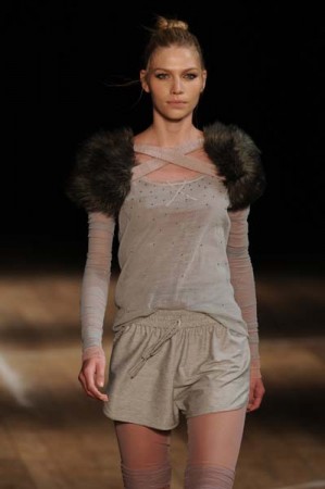 Maria Bonita Extra mostra a delicadeza das bailarinas – Fashion Rio Inverno 2011