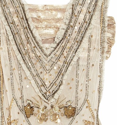 Veja detalhes de rendas, bordados e trabalhos artesanais para 2012