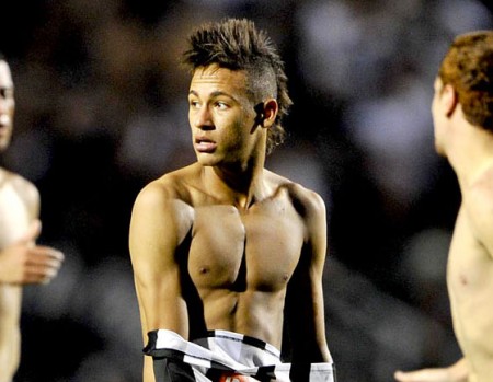 Neymar – Ídolo para eles, colírio para elas