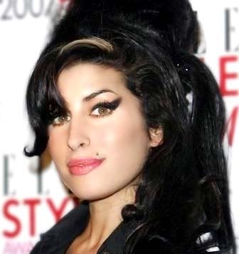 Especial Amy Winehouse – Veja trajetória, canções e estilo da cantora