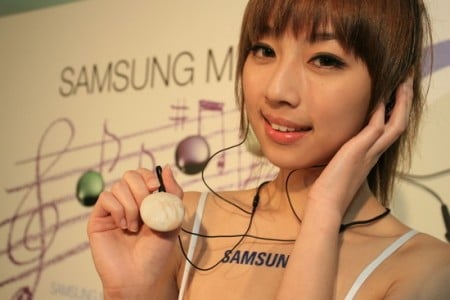 Samsung YP S2… Ipod todo mundo já conhece!