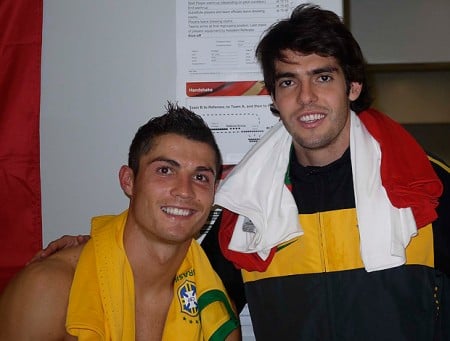 Cristiano Ronaldo publica no Twitter foto com Kaká no vestiário