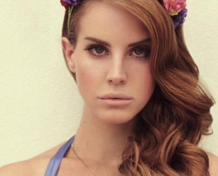 O estilo retrô de Lana Del Rey, a cantora que está ganhando as atenções em todo o mundo!