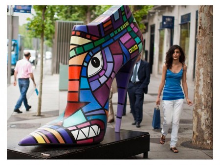 Shoes Parade – Sapatos gigantes invadem o Brasil