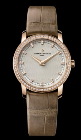 Luxo puro!!! Linha Patrimony Traditionnelle da Vacheron Constantin tem relógio feminino