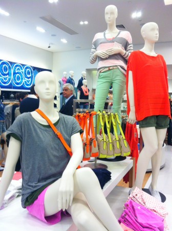 Gap inaugura sua primeira loja no Brasil com preços parecidos com os dos EUA
