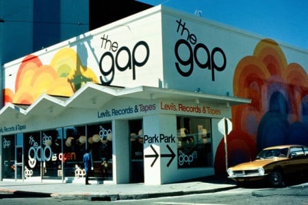 Conheça a história da GAP e o que a marca representa no mercado da moda