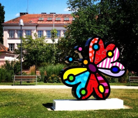 Romero Britto inaugura instalação em Praga