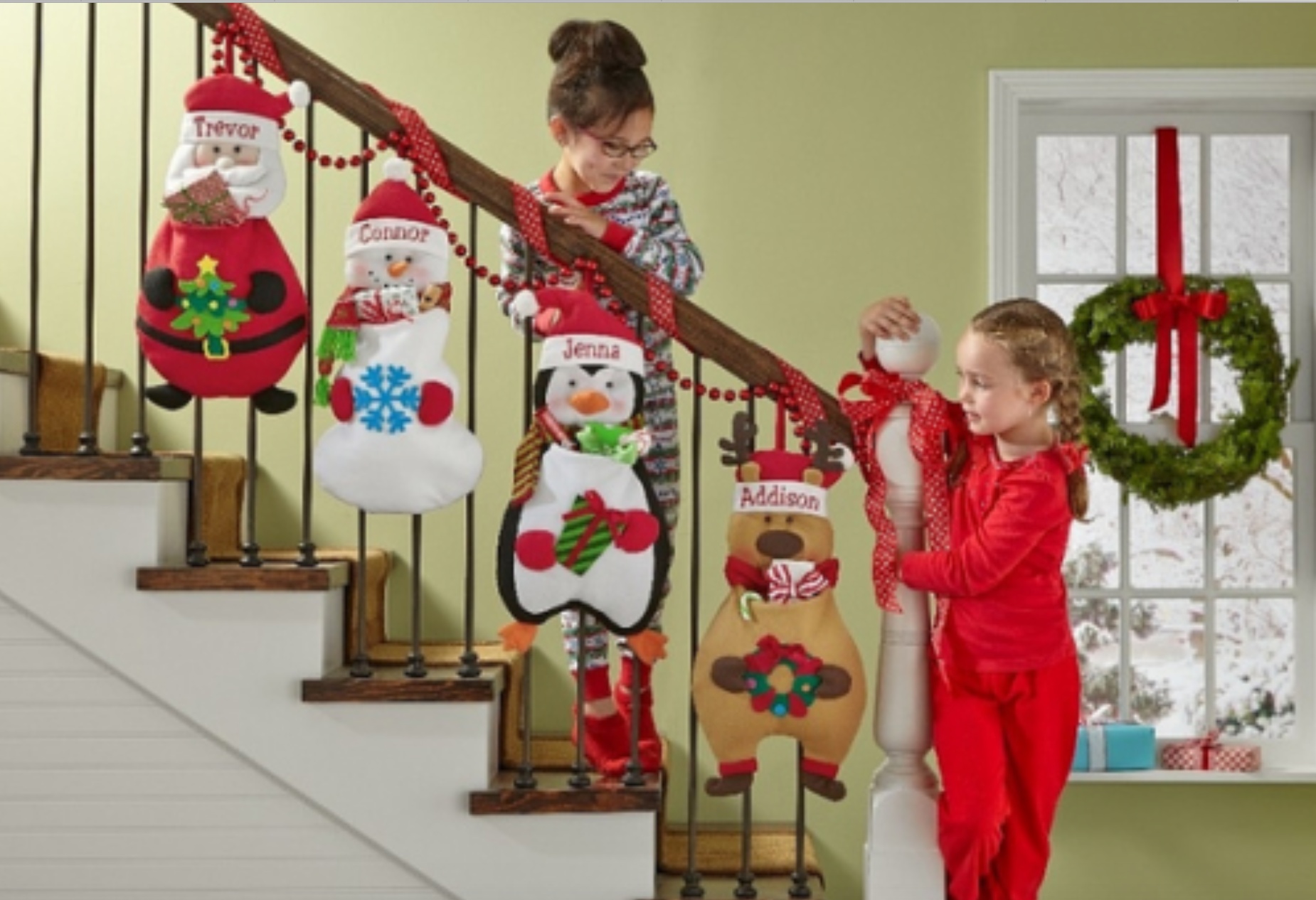 crianças e decoração de natal