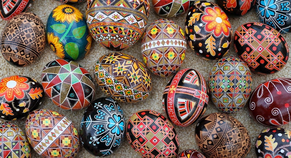 Ovos de Páscoa tradicionais da Ucrânia. 
