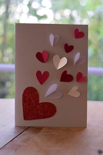 Cartão corações voando Dia dos Namorados DIY