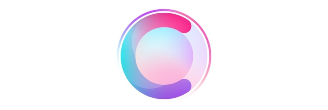 Logo do Camly, com bola com C em rosa, azul e roxo