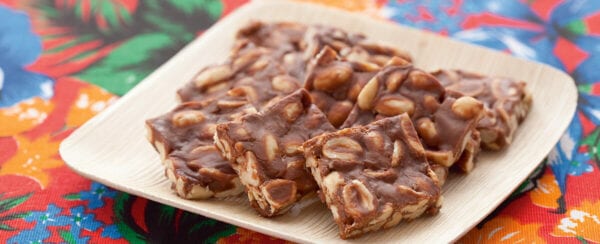 Foto de pé de moleque de brigadeiro