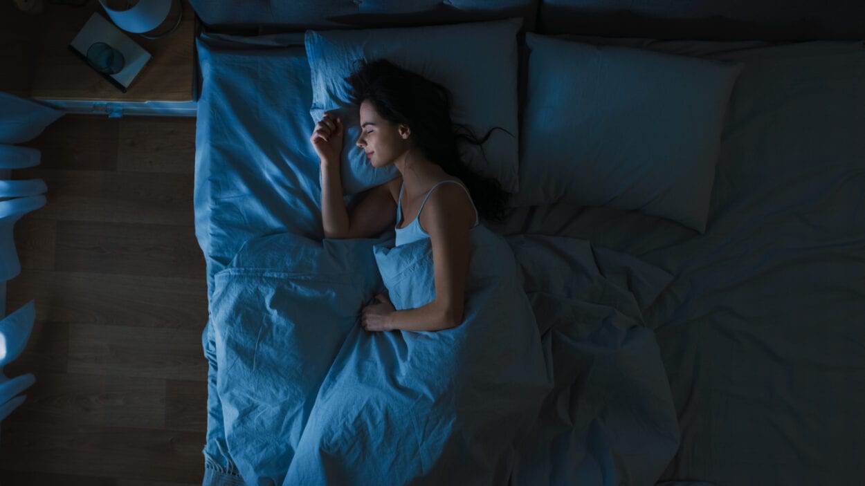 Higiene do Sono: o segredo para dormir melhor - mulher dormindo