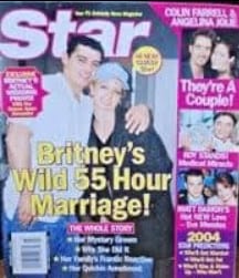 Capa de revista falando das 55 horas do casamento de Britney