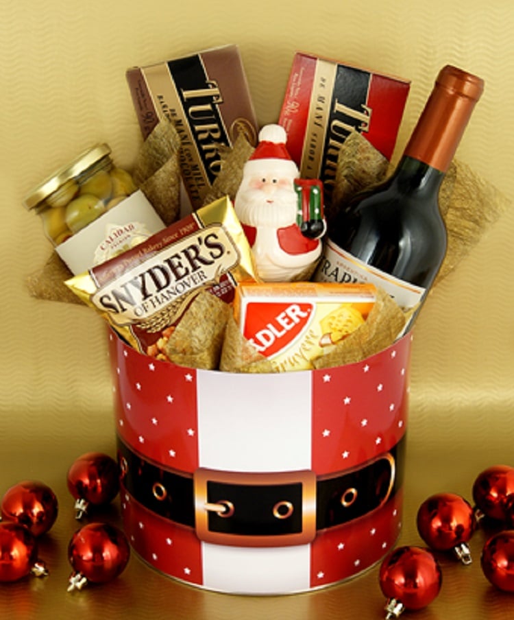 foto de caixa com vinho e chocolates