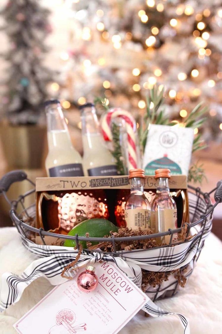 cesta de Natal com ingredientes de moscow mule