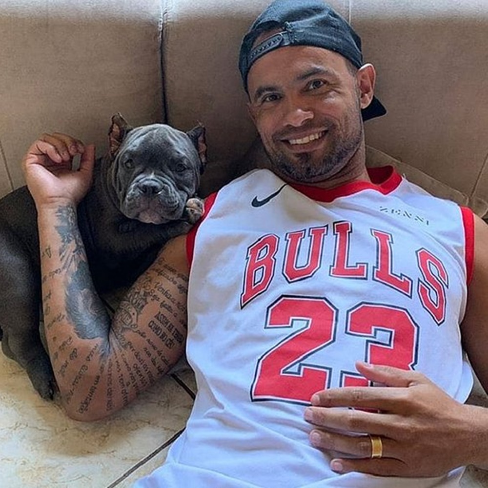 Goleiro Bruno e seu cachorro Pitbull Ex-goleiro do flamengo e seu cachorro