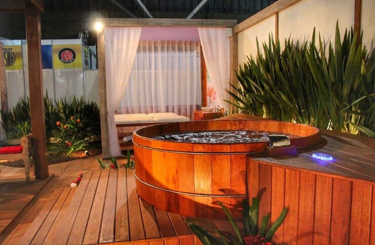 Quintal com pergolado