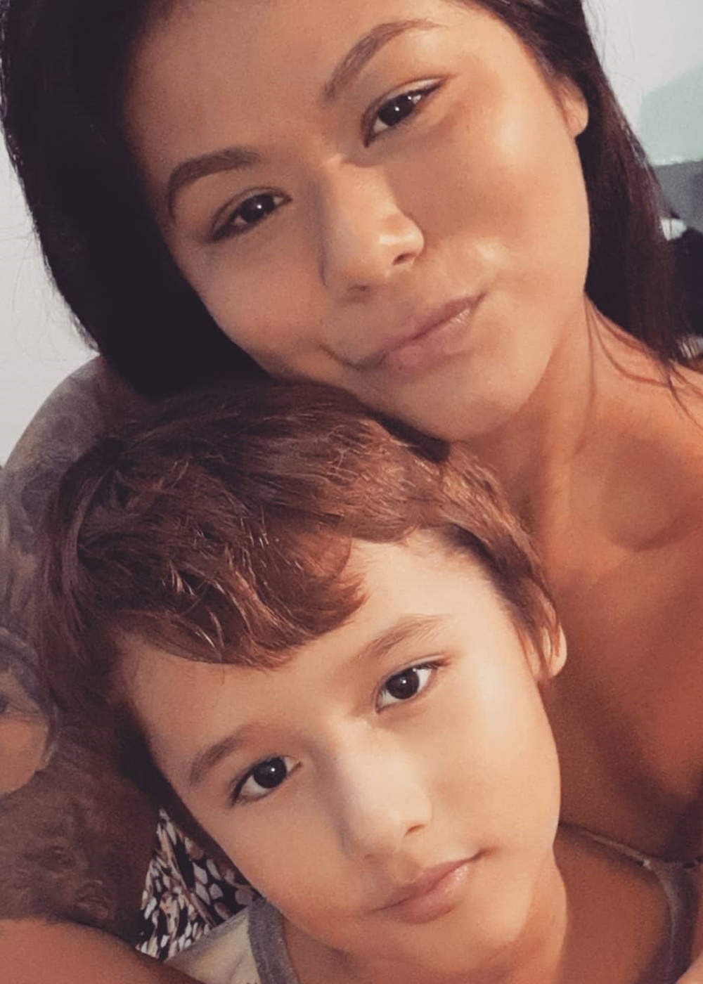 Eunice Baía eterna Tainá e seu filho Antônio. Eunice Baía e seu filho Antônio