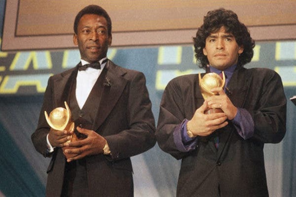 Pelé e Maradona juntos.