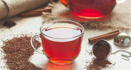 Chá vermelho: corpo esguio, mente afiada e ossos fortes em uma xícara!
