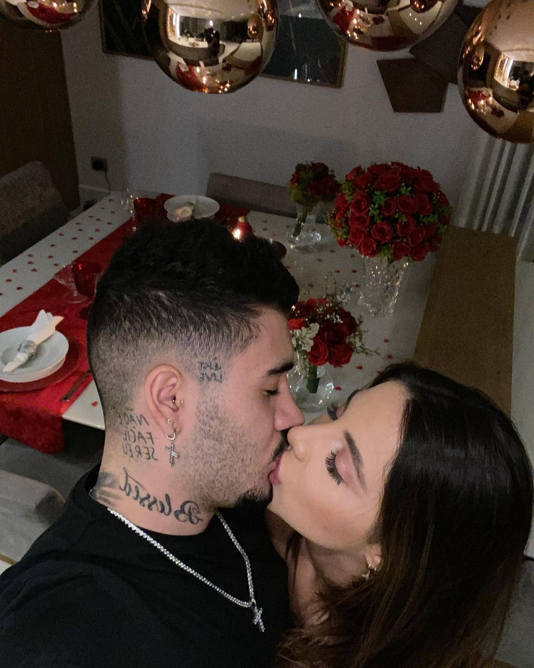Kevinho e Gabriela comemoram um ano de namoro. Kevinho e Gabriela comemoram um ano de namoro.