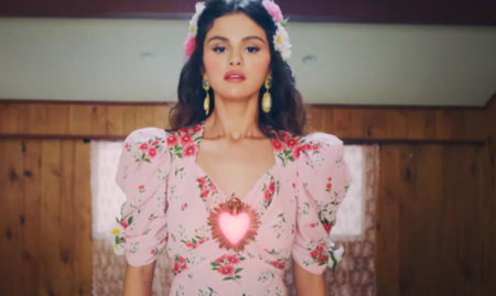 Selena Gomez lança vídeo em espanhol “De Una Vez”