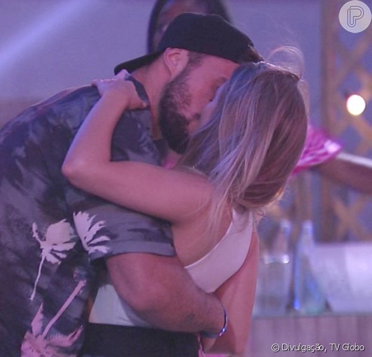 Beijo Arthur e Carla Diaz, BBB21. Beijo Arthur e Carla Diaz, BBB21.