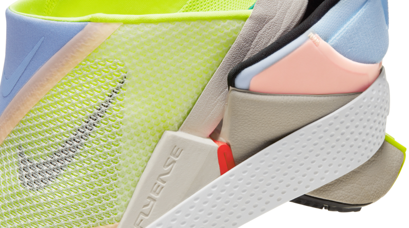 Tecnologia do tênis da Nike que calça sozinho 