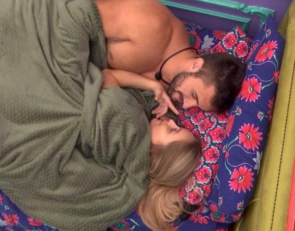 Carla Diaz e Arthur no BBB 21.