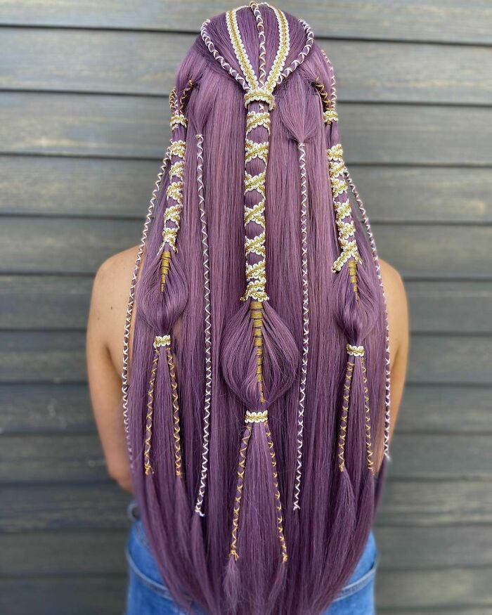 trança no cabelo lilás
