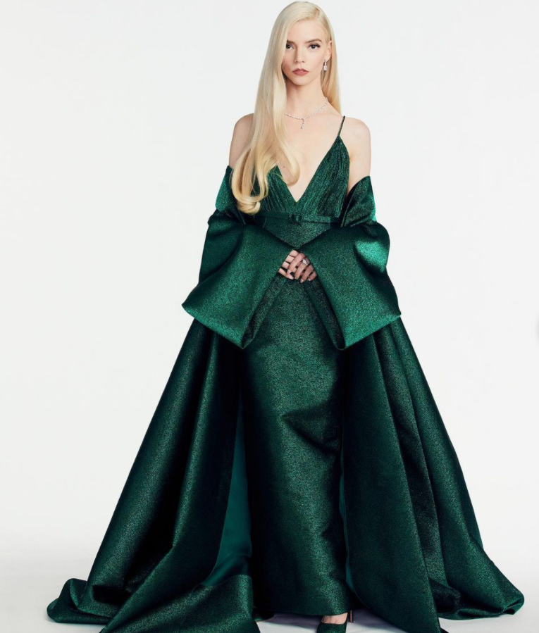 Anya Taylor Joy ysa vestido Dior para Globo de Ouro 2021