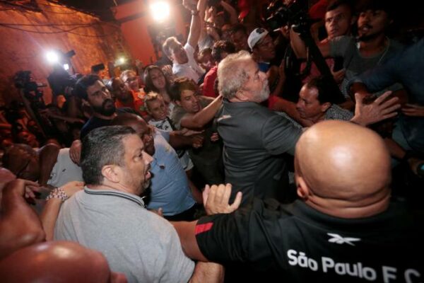 Lula foi preso no 7 de abril de 2018 e liberado no dia 08 de novembro de 2019
