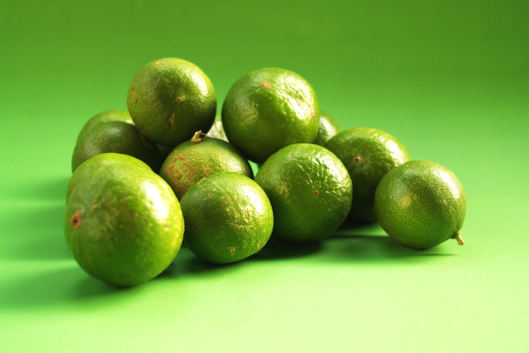 Imagem de frutas para emagrecer - Limão.