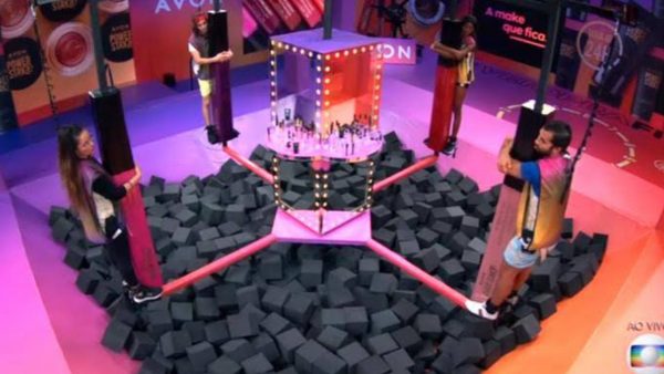 Finalistas do BBB 21 disputam vaga para a Grande Final em prova de resistência (imagem: reprodução/ Globo) Finalistas do BBB 21 disputam vaga para a Grande Final em prova de resistência (imagem: reprodução/ Globo)