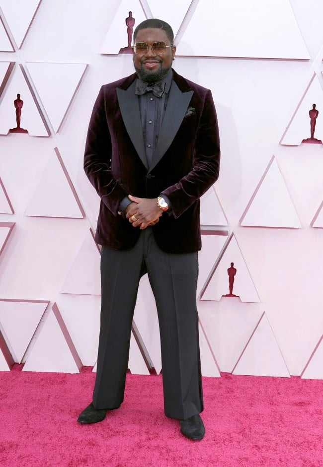 Looks masculinos Oscar 2021