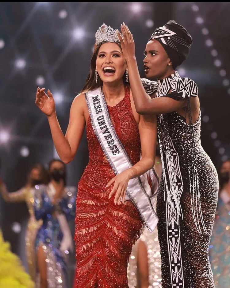 Miss México Andrea Meza é coroada Miss Universo.