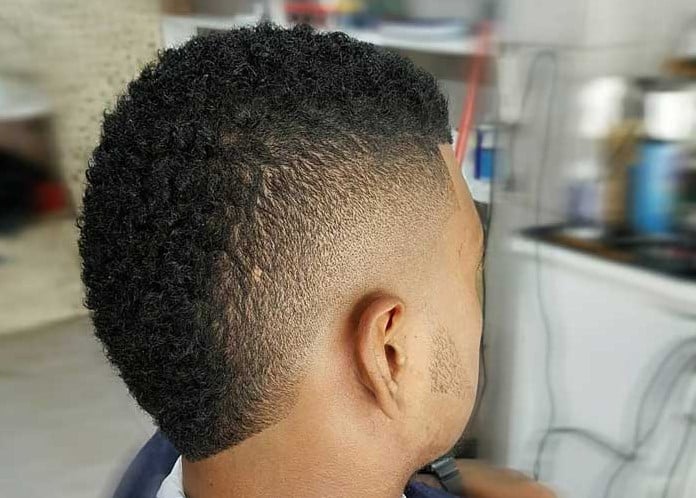 Corte de cabelo afro masculino 2021: 45 fotos, tendências e o estilo Reco