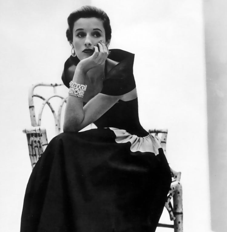 Babe Paley em 1946, posando para a Vogue. 
