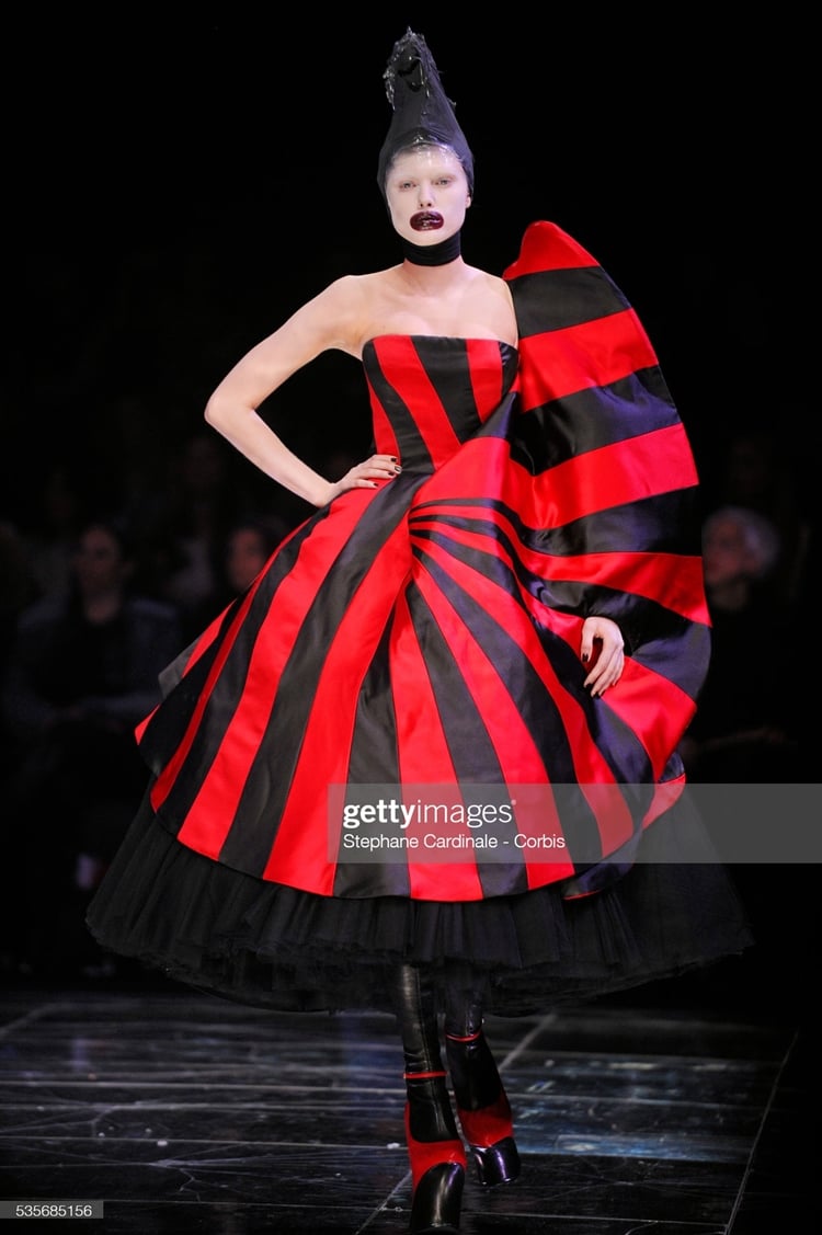 France - "Alexander McQueen" Ready to Wear Collection - Fall/Winter 2009/2010 - Paris Fashion Week.