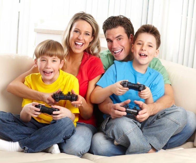 Dia da família com jogos de videogames.
